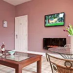 Bay (adults Only) 4*